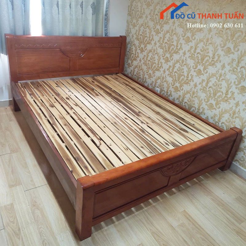 giuong-ngu-go-cu-co-dau-giuong-cham-hoa-van-1 Giường Ngủ Gỗ Cũ Có Đầu Giường Chạm Hoa Văn