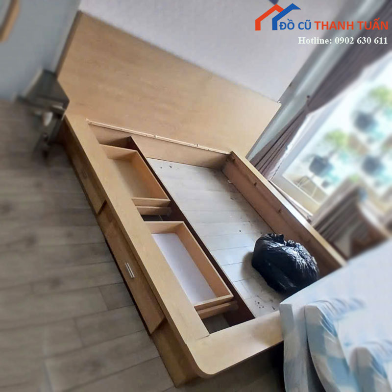 giuong-nhat-go-cong-nghiep-cu-2m-co-hoc-2 Thanh Lý Đồ Nội Thất Cũ - Chuyên Mua Bán Bàn Ghế Cũ Giá Tốt Nhất