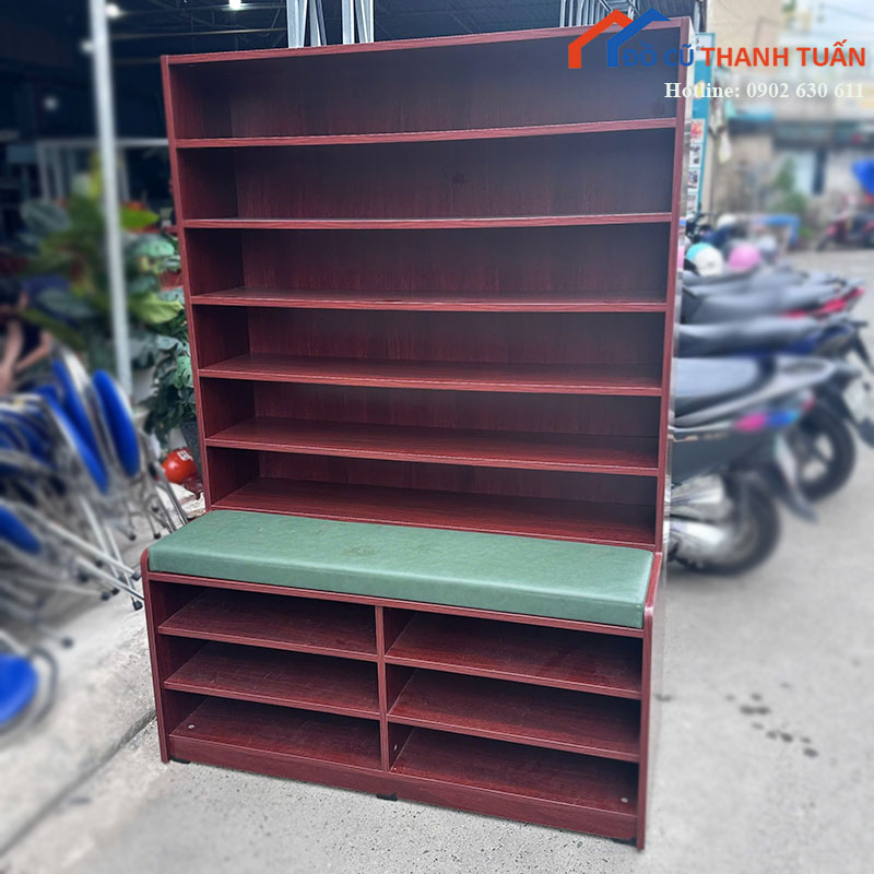 ke-giay-go-cu-nhieu-tang-co-ghe-ngoi-boc-nem-3 Kệ Giày Gỗ Cũ Nhiều Tầng Có Ghế Ngồi Bọc Nệm