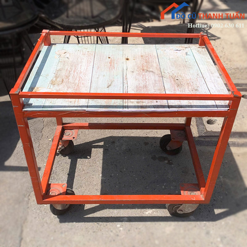 Kệ Sắt Để Đồ Cũ Khung Sắt Có Bánh Xe
