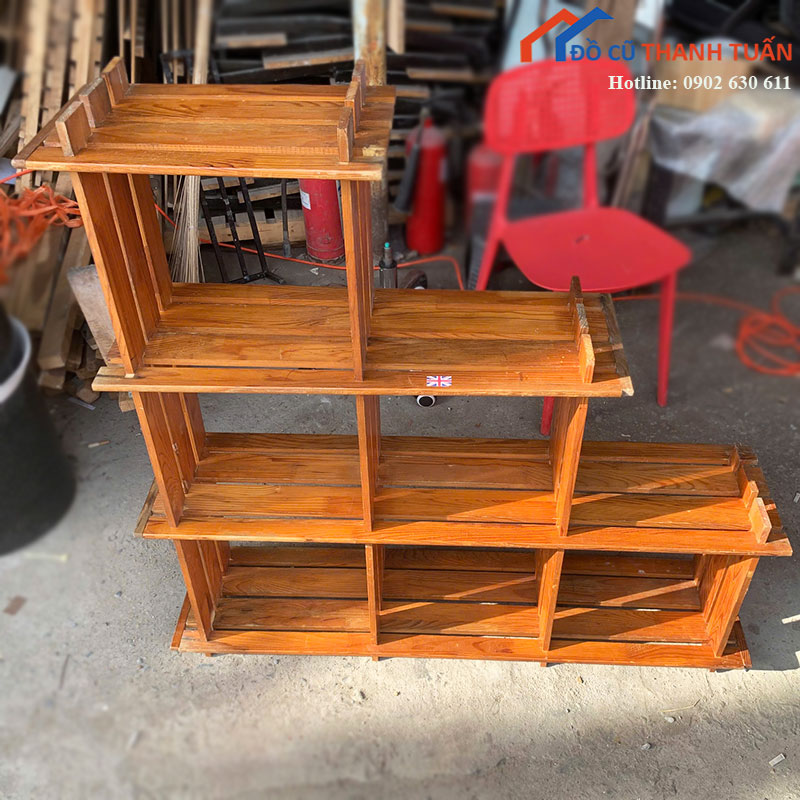 ke-trang-tri-cu-bang-go-nhieu-tang-2 Kệ Trang Trí Cũ Bằng Gỗ Nhiều Tầng