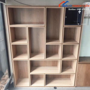 Kệ Trưng Bày Gỗ Cũ Nhiều Ô 1m75