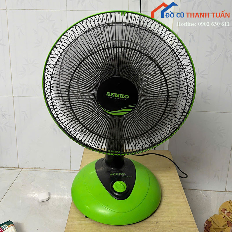 Quạt Điện Cũ Senko Cánh Màu Xanh