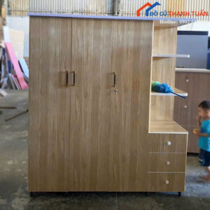 tu-ao-nhua-kem-3-canh-ke-trang-tri-moi-99-co-hoc-5-300x300 Tủ Áo Nhựa Kèm 3 Cánh Kệ Trang Trí Mới 99% Có Hộc