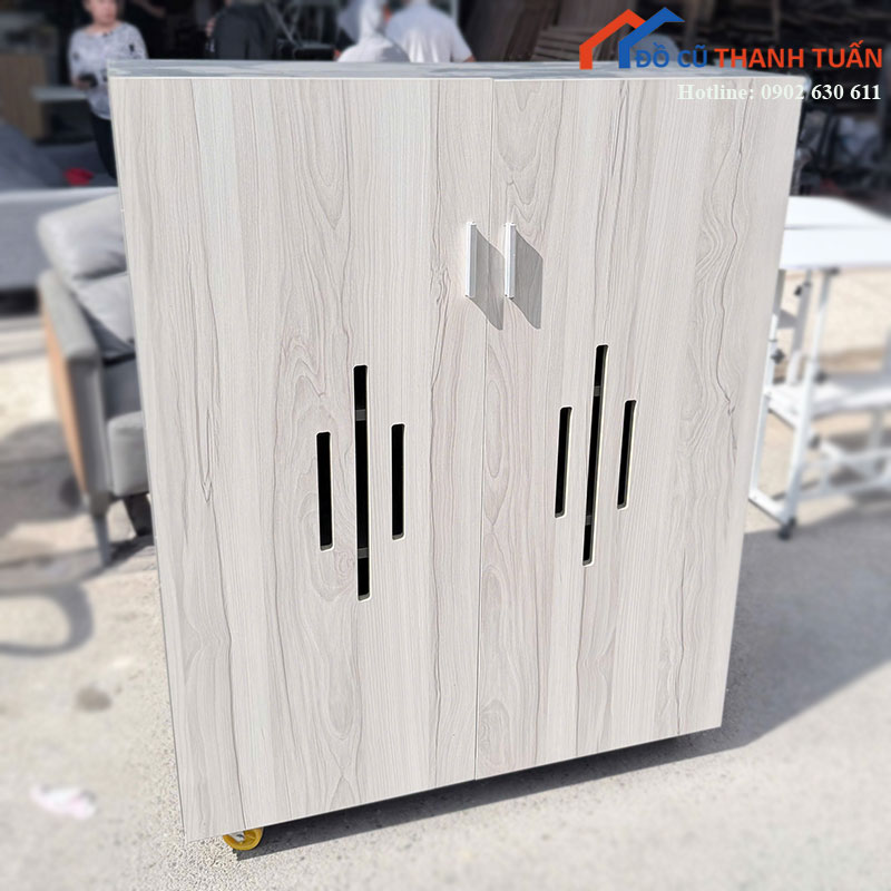 tu-ho-so-cu-2-canh-van-go-sang-co-banh-xe-3 Thanh Lý Đồ Nội Thất Cũ - Chuyên Mua Bán Bàn Ghế Cũ Giá Tốt Nhất