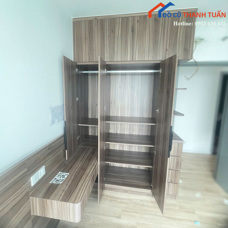 tu-quan-ao-am-tran-cu-kem-ke-va-hoc-ben-hong-2 Tủ Quần Áo Âm Trần Cũ Kèm Kệ Và Hộc Bên Hông