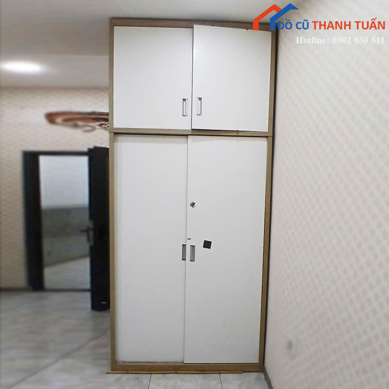 tu-quan-ao-cu-1m35-cao-3m-thiet-ke-4-canh-2 Tủ Quần Áo Cũ 1m35 Cao 3m Thiết Kế 4 Cánh
