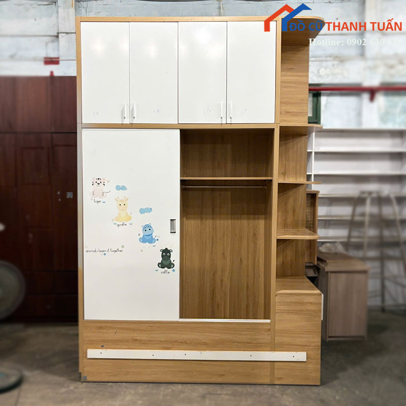tu-quan-ao-cu-4-canh-co-ke-mo-de-do-tien-loi-1 Tủ Quần Áo Cũ 4 Cánh Có Kệ Mở Để Đồ Tiện Lợi