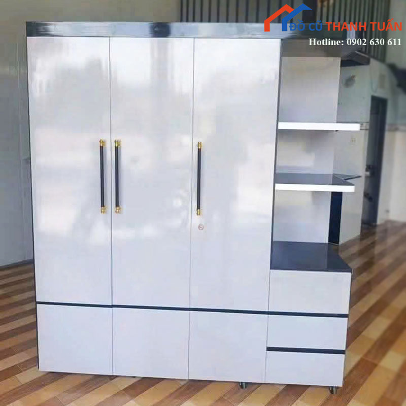 tu-quan-ao-nhua-3-canh-moi-99-kem-ke-va-hoc-keo (2) Tủ Quần Áo Nhựa 3 Cánh Mới 99% Kèm Kệ Và Hộc Kéo
