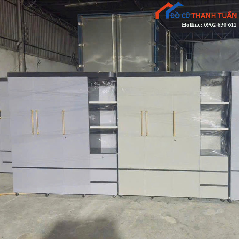 tu-quan-ao-nhua-3-canh-moi-99-kem-ke-va-hoc-keo (4) Tủ Quần Áo Nhựa 3 Cánh Mới 99% Kèm Kệ Và Hộc Kéo