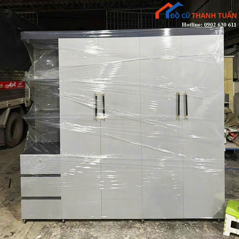 tu-quan-ao-nhua-4-canh-moi-99-kem-ke-ben (1) Tủ Quần Áo Nhựa 4 Cánh Mới 99% Kèm Kệ Bên