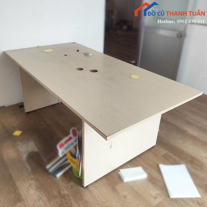 Bàn Họp Cũ 2m Gỗ Công Nghiệp Màu Sáng
