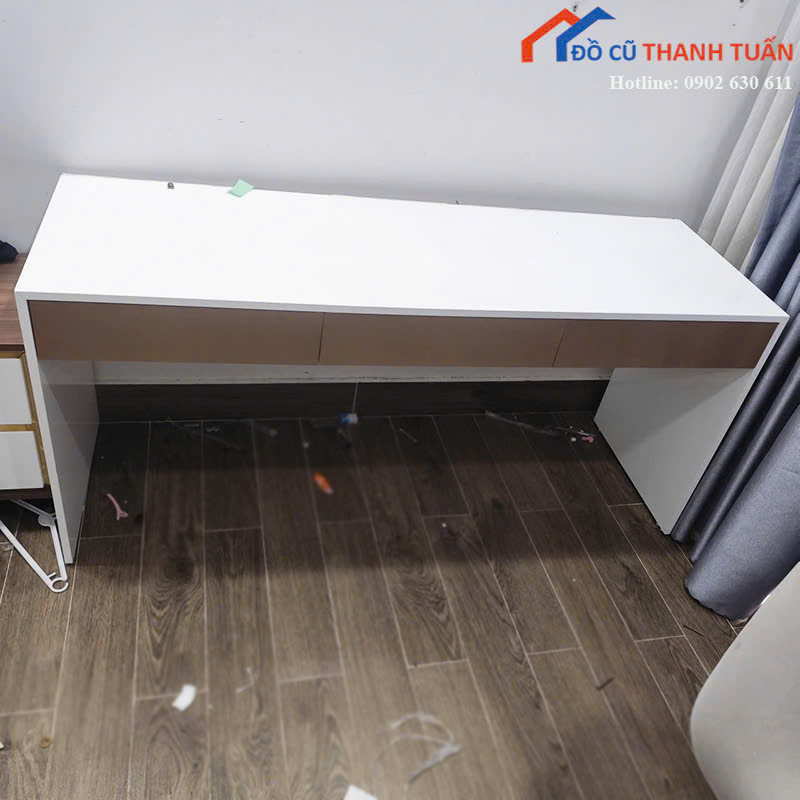 ban-lam-viec-go-cu-1m6-co-ngan-keo-1 Bàn Làm Việc Gỗ Cũ 1m6 Có Ngăn Kéo