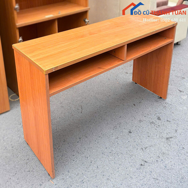 ban-lam-viec-go-mau-vang-cu-1 Thanh Lý Đồ Nội Thất Cũ - Chuyên Mua Bán Bàn Ghế Cũ Giá Tốt Nhất