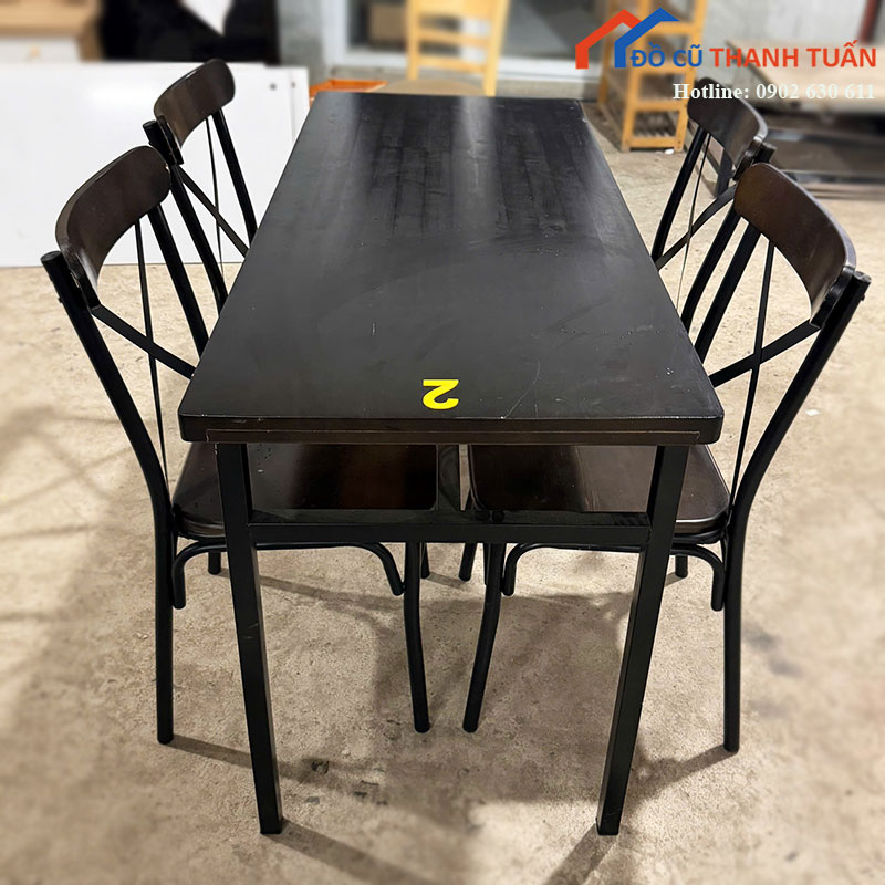 Bộ Bàn Ăn Cũ 4 Ghế Mặt Gỗ Nâu Chân Sắt Đen