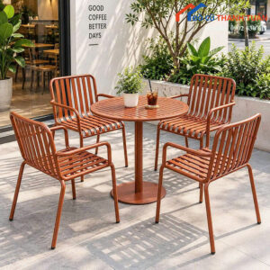 Bộ Bàn Ghế Cafe 4 Ghế Nan Sắt Có Tay Vịn Mới 99%