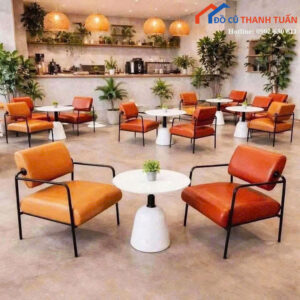 Bộ Bàn Ghế Cafe Bọc Da Có Tay Vịn Mới 99%