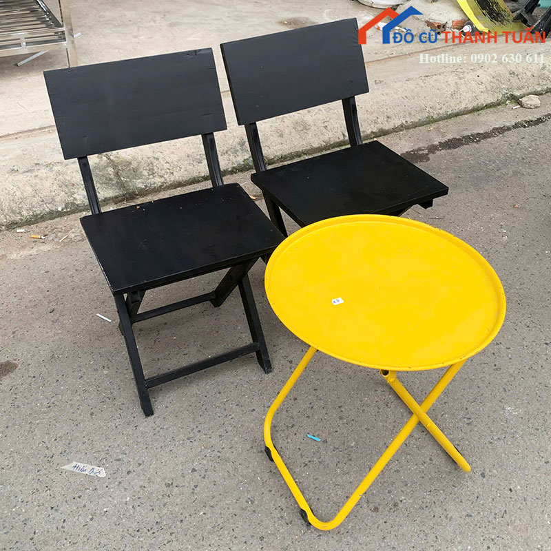 bo-ban-ghe-cafe-cu-ban-tron-kem-2-ghe-xep-1 Bộ Bàn Ghế Cafe Cũ Bàn Tròn Kèm 2 Ghế Xếp
