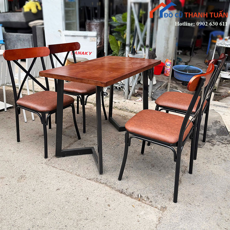 bo-ban-ghe-cafe-moi-99-mat-go-thong-chan-sat-1 Bộ Bàn Ghế Cafe Mới 99% Mặt Gỗ Thông Chân Sắt