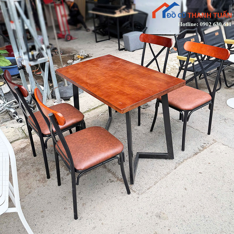 bo-ban-ghe-cafe-moi-99-mat-go-thong-chan-sat-3 Bộ Bàn Ghế Cafe Mới 99% Mặt Gỗ Thông Chân Sắt