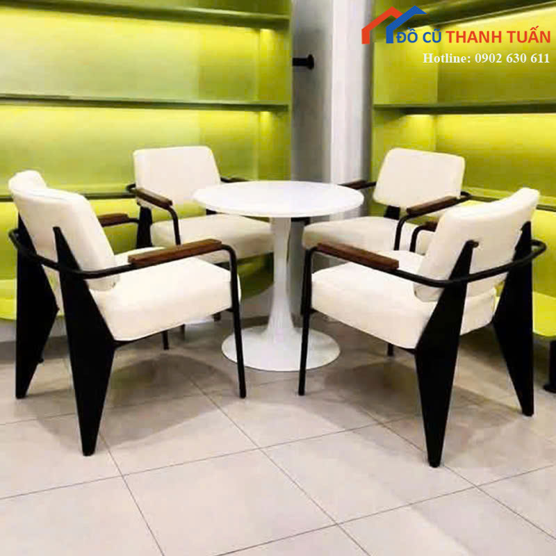Bộ Bàn Ghế Cafe Tulip Bọc Nệm Cao Cấp Mới 99%