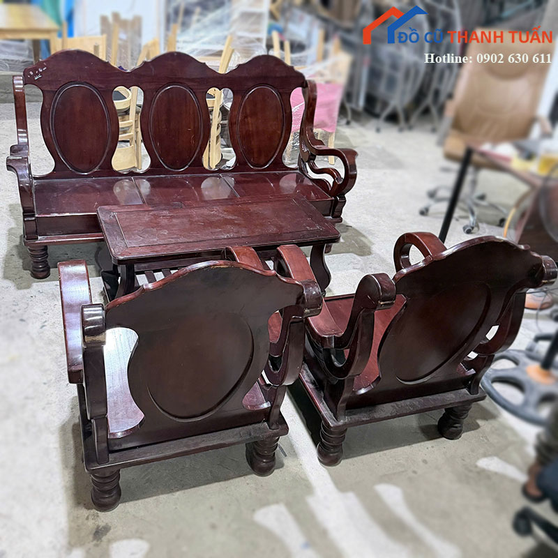 bo-ban-ghe-salon-go-cu-mau-nau-do-3 Bộ Bàn Ghế Salon Gỗ Cũ Màu Nâu Đỏ