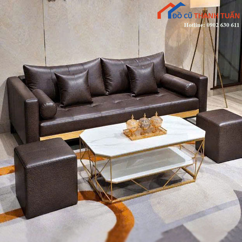 bo-sofa-bang-moi-99-boc-da-co-ban-tra-va-2-don-ngoi-nhieu-mau-3 Bộ Sofa Băng Mới 99% Bọc Da Có Bàn Trà Và 2 Đôn Ngồi (Nhiều Màu)