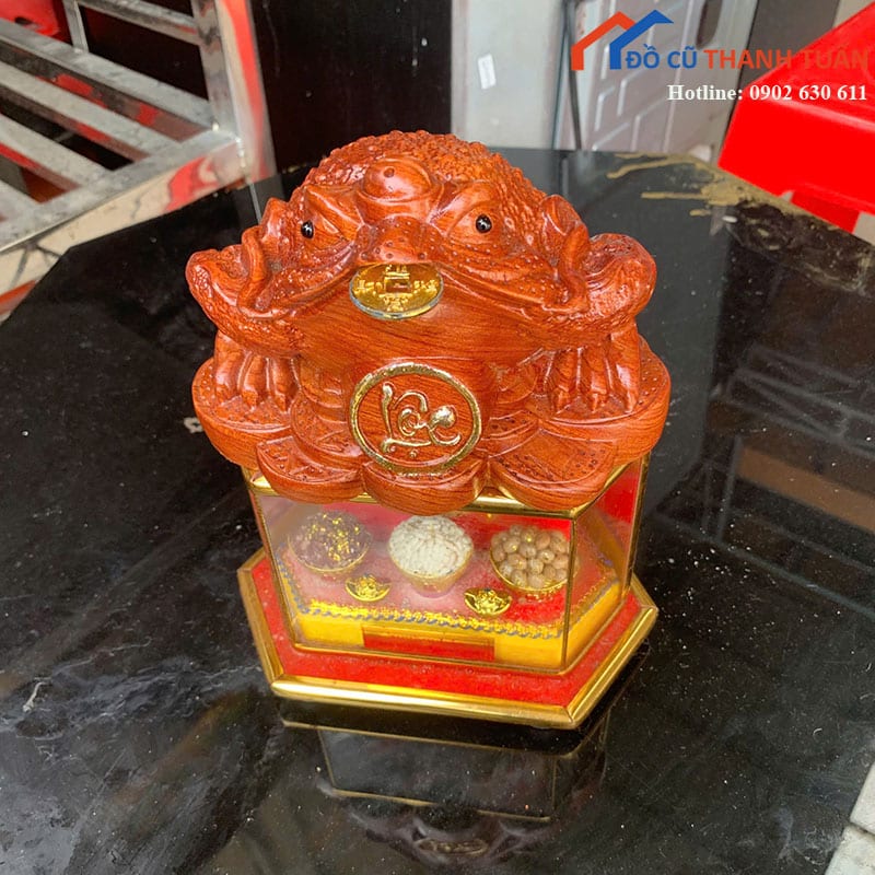 coc-ngam-tien-cu-mau-go-do-kem-hop-tai-loc-2 Cóc Ngậm Tiền Cũ Màu Gỗ Đỏ Kèm Hộp Tài Lộc