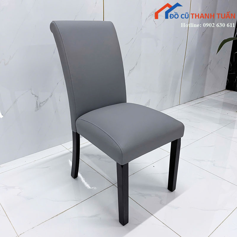ghe-an-boc-simili-xam-chan-go-moi-99-2 Ghế Ăn Bọc Simili Xám Chân Gỗ Mới 99%