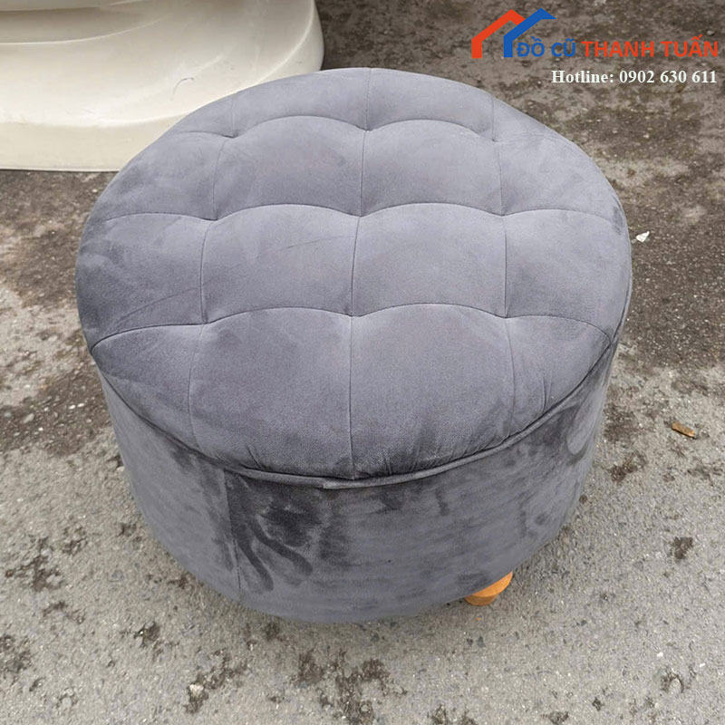 ghe-don-tron-boc-nhung-sang-trong-moi-90-1 Ghế Đôn Tròn Bọc Nhung Sang Trọng Mới 90%