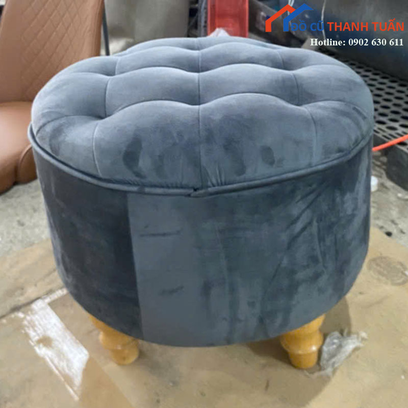 ghe-don-tron-boc-nhung-sang-trong-moi-90-2 Ghế Đôn Tròn Bọc Nhung Sang Trọng Mới 90%