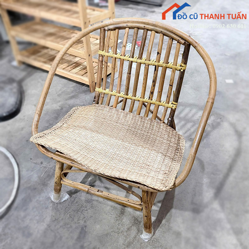 ghe-may-tre-cu-tua-lung-cong-kieu-dang-moc-mac-2 Ghế Mây Tre Cũ Tựa Lưng Cong Kiểu Dáng Mộc Mạc
