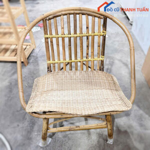 Ghế Mây Tre Cũ Tựa Lưng Cong Kiểu Dáng Mộc Mạc