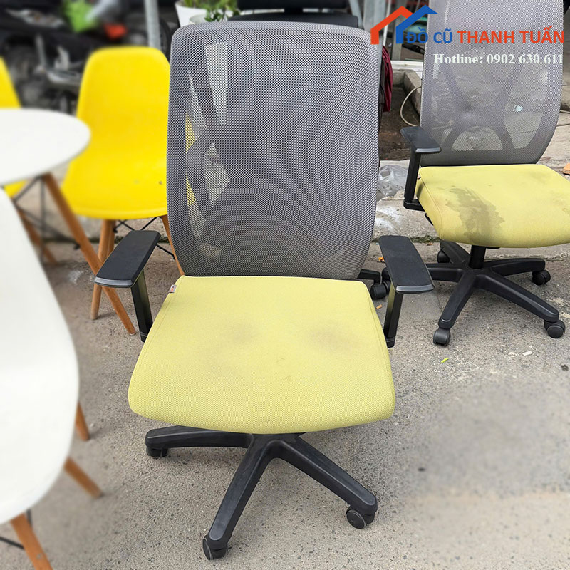 Ghế Văn Phòng Cũ Lưng Lưới Có Tay Vịn Chữ T