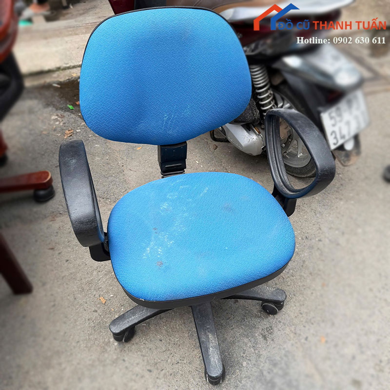 ghe-xoay-van-phong-mau-xanh-moi-90-1 Ghế Xoay Văn Phòng Màu Xanh Mới 90%