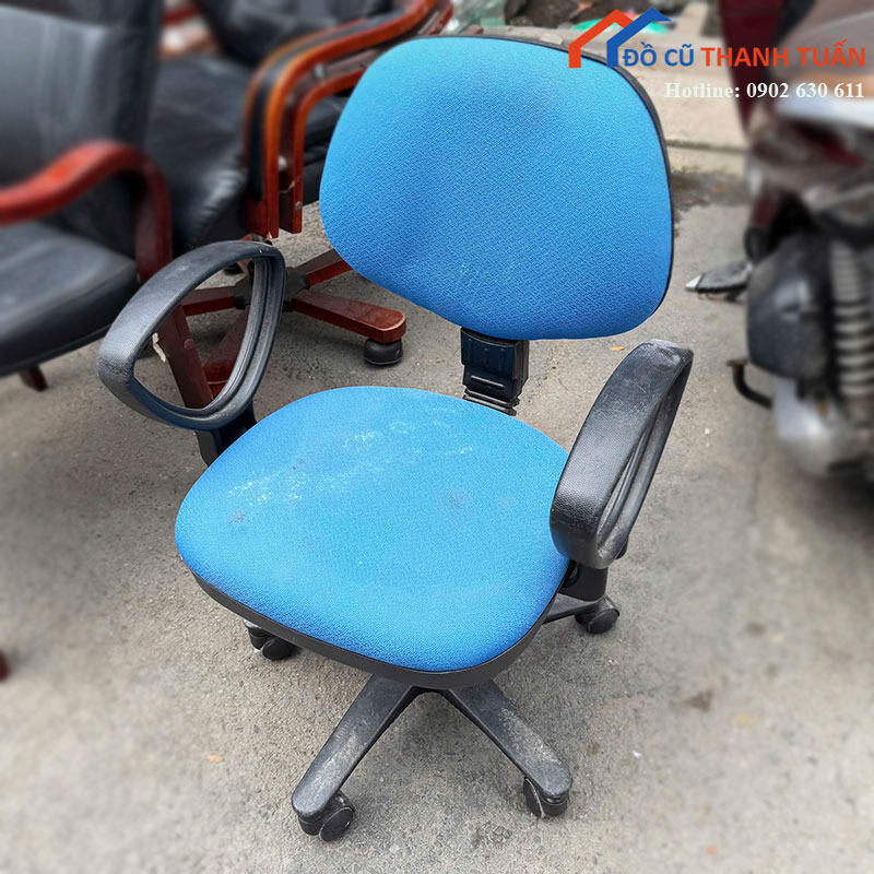 ghe-xoay-van-phong-mau-xanh-moi-90-3 Thanh Lý Đồ Nội Thất Cũ - Chuyên Mua Bán Bàn Ghế Cũ Giá Tốt Nhất