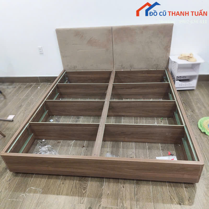 giuong-ngu-1m8-cu-co-dau-giuong-boc-nem-2 Thanh Lý Đồ Nội Thất Cũ - Chuyên Mua Bán Bàn Ghế Cũ Giá Tốt Nhất