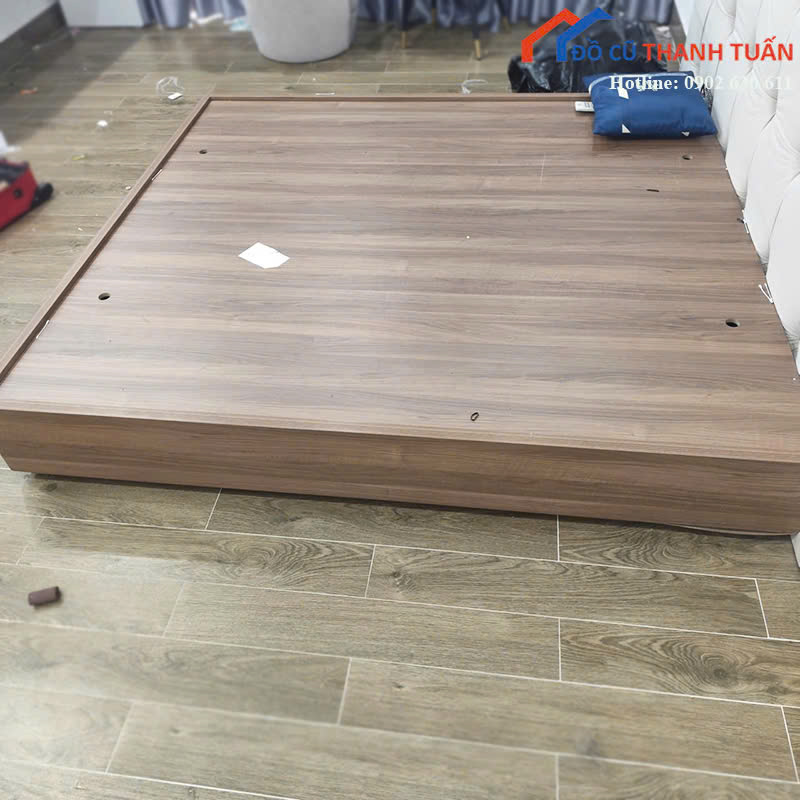 Giường Ngủ 1m8 Cũ Không Đầu Gỗ Công Nghiệp