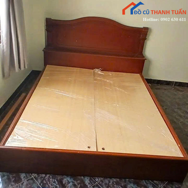 giuong-ngu-go-cu-1m6-nau-do-dau-giuong-uon-cong Giường Ngủ Gỗ Cũ 1m6 Nâu Đỏ Đầu Giường Uốn Cong