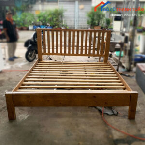 Giường Ngủ Gỗ Tự Nhiên 1m8 Cũ
