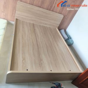 Giường Ngủ Hộp Cũ 1m6 Gỗ Vân Sáng