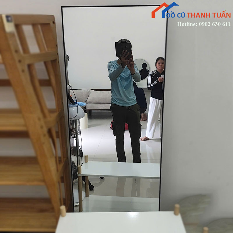 guong-soi-toan-than-cu-dang-dung-hinh-chu-nhat-2 Gương Soi Toàn Thân Cũ Dáng Đứng Hình Chữ Nhật