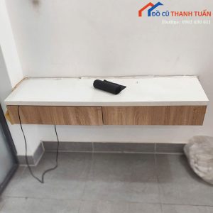 Kệ Tivi Treo Tường Gỗ Công Nghiệp Mới 90%