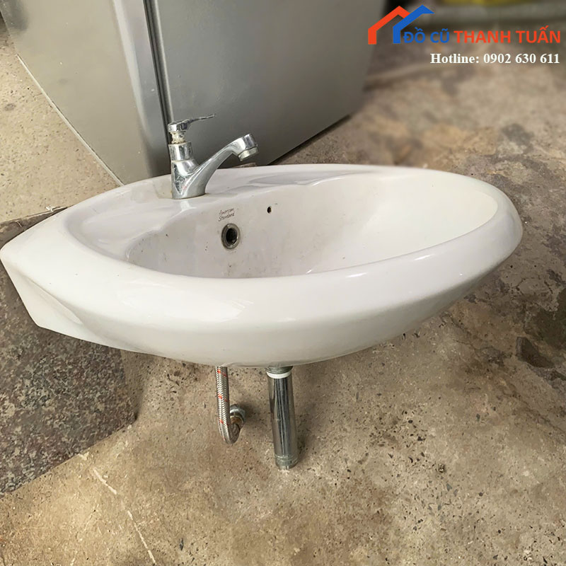 lavabo-cu-bang-su-trang-hinh-oval-kem-voi-nuoc-3 Lavabo Cũ Bằng Sứ Trắng Hình Oval Kèm Vòi Nước