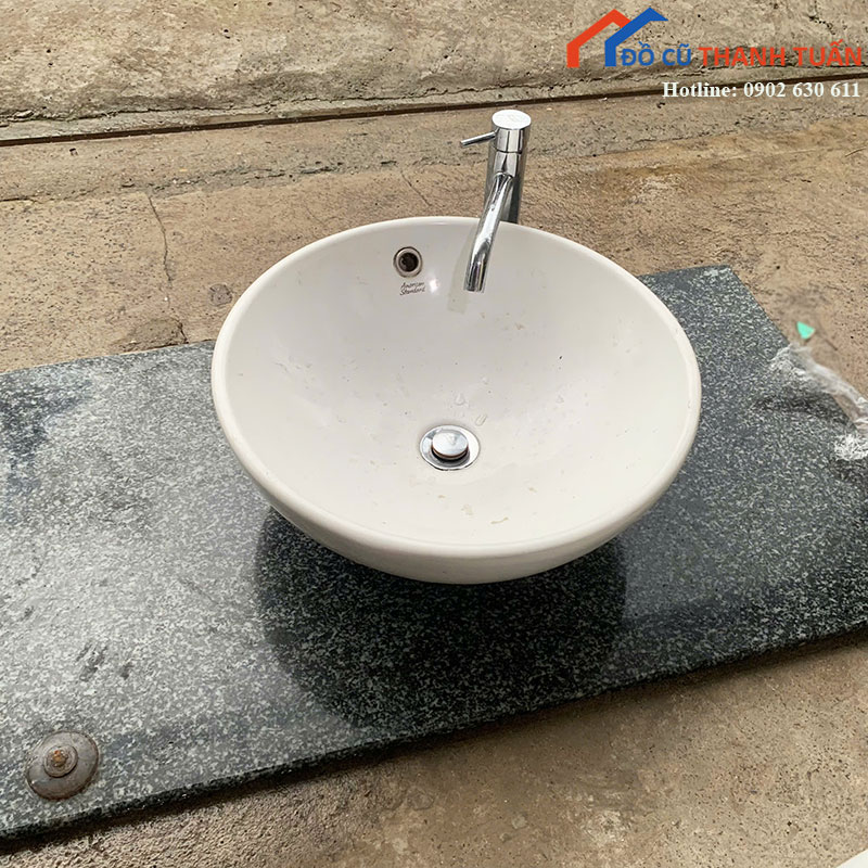 Lavabo Cũ Đặt Bàn Hình Tròn Màu Trắng Kèm Vòi Inox