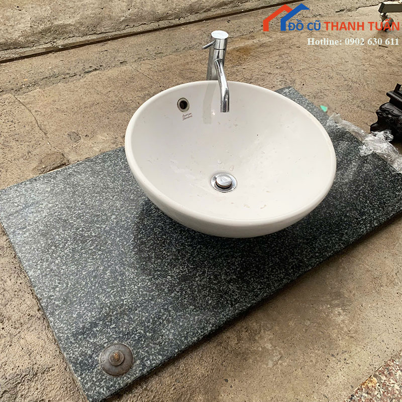 lavabo-cu-dat-ban-hinh-tron-mau-trang-kem-voi-inox-2 Lavabo Cũ Đặt Bàn Hình Tròn Màu Trắng Kèm Vòi Inox
