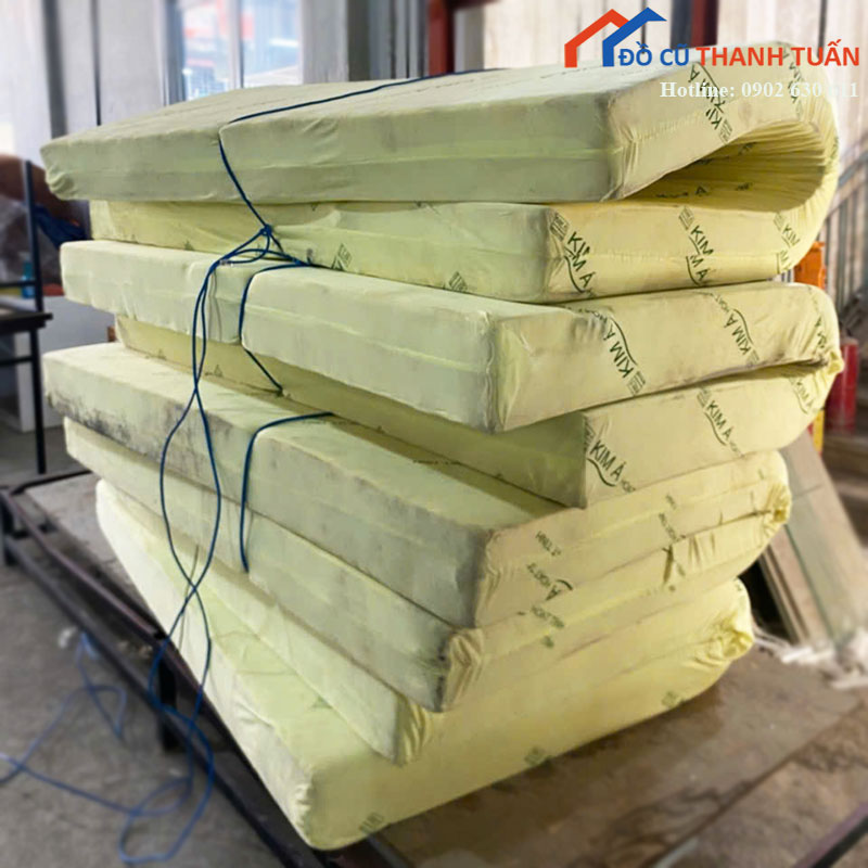 Nệm Ngủ Nhỏ Gọn Giá Rẻ Mới 90%