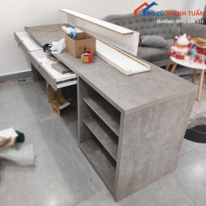 Quầy Lễ Tân Gỗ Công Nghiệp Hiện Đại Mới 90%