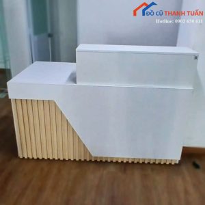 Quầy Lễ Tân Gỗ Công Nghiệp Kết Hợp Lam Sóng Cũ