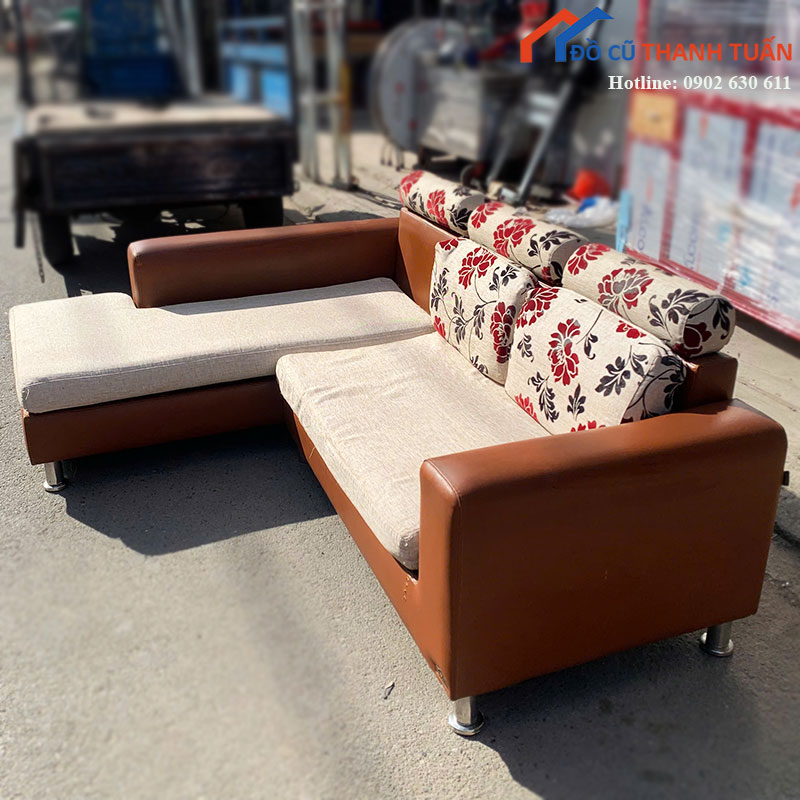 sofa-goc-l-cu-boc-da-ket-hop-vai-hoa-van-2 Sofa Góc L Cũ Bọc Da Kết Hợp Vải Hoa Văn